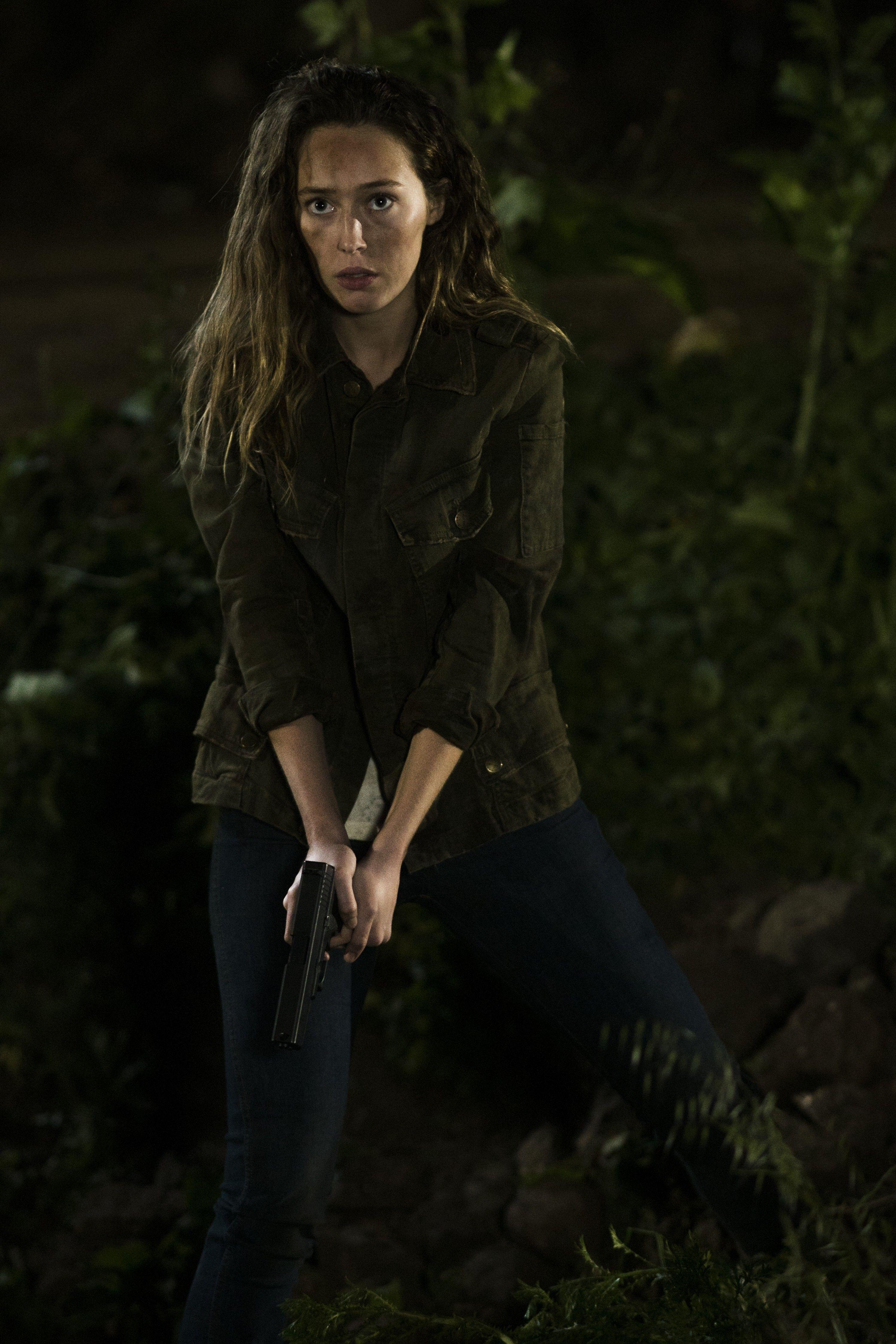 3000x4500 Fear The Walking Dead The New Frontier S3EP2. Alycia debnam, Fear the walking, Alycia debnam carey