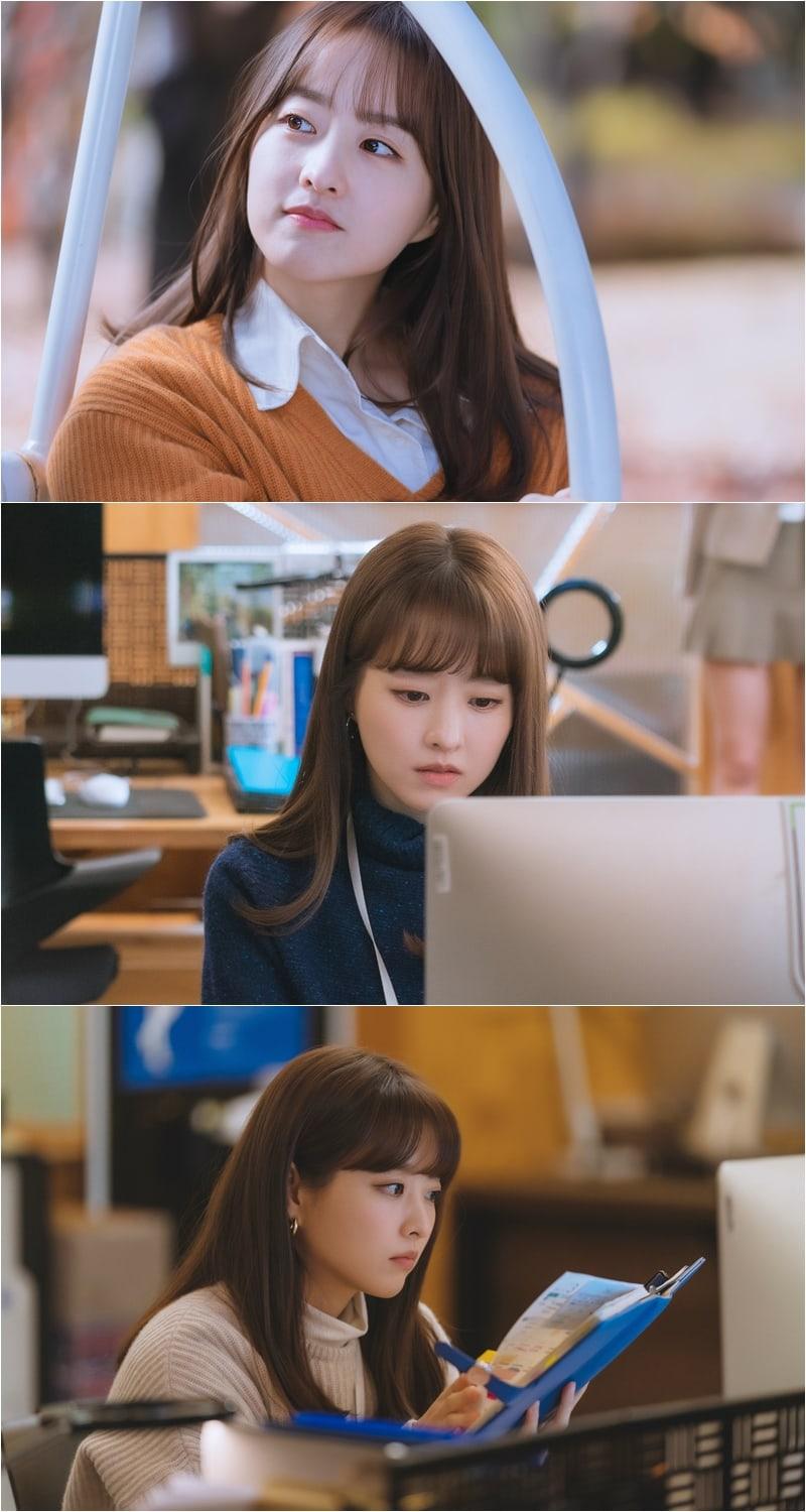 800x1500 Park Bo Young Exudes Sweet Warmth As She Transforms Into An Editor For Upcoming Drama “Doom At Your Service”