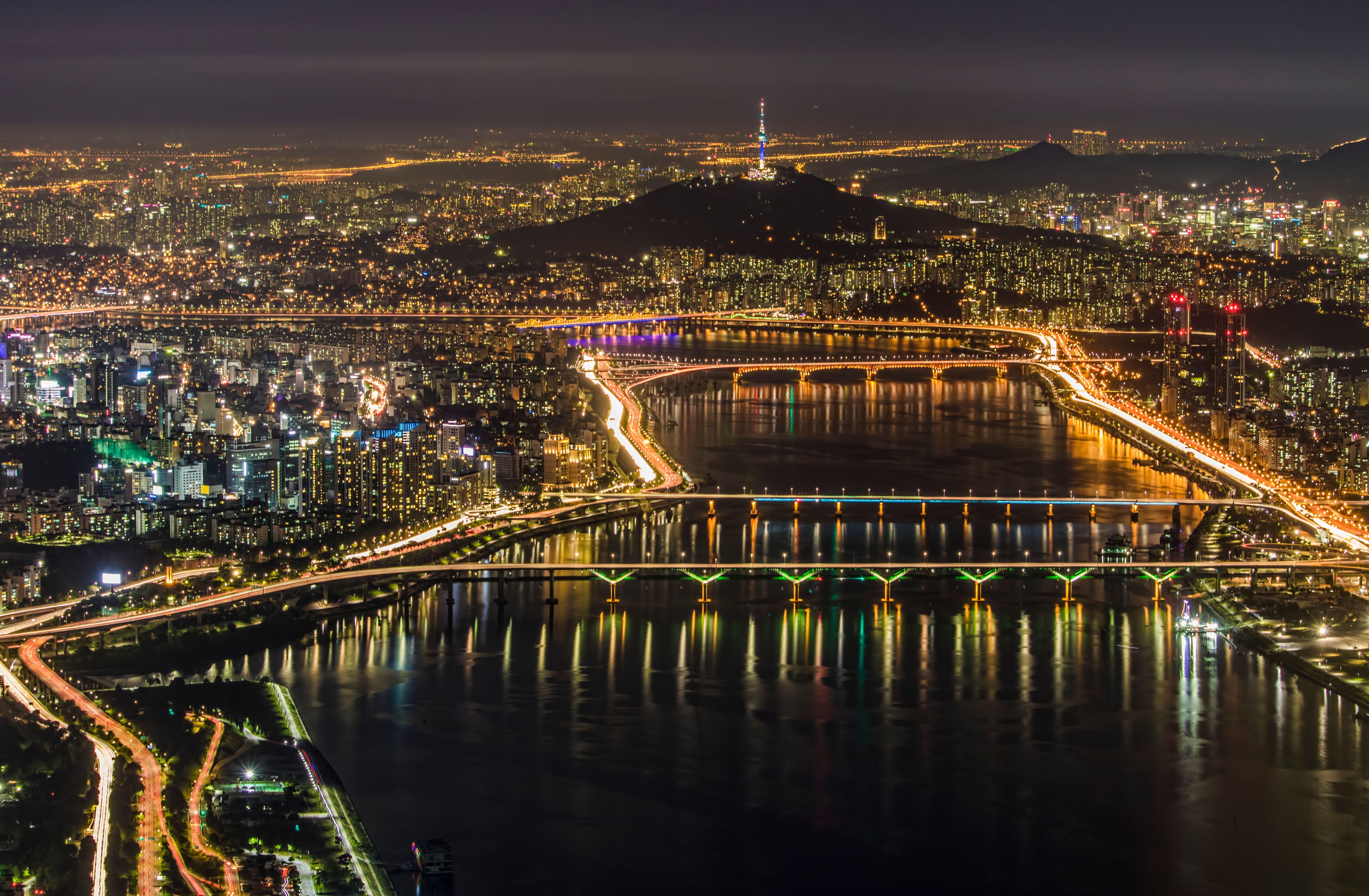 places to visit in seoul at night