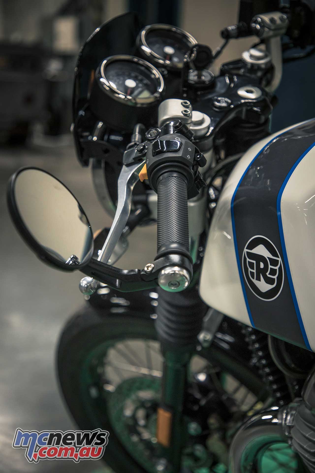 1280x1920 Royal Enfield 650 Continental GT & Interceptor Review