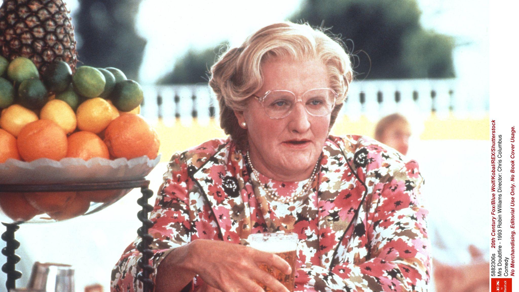 2048x1152 Mrs Doubtfire to be turned into a Broadway musical. Ents & Arts News