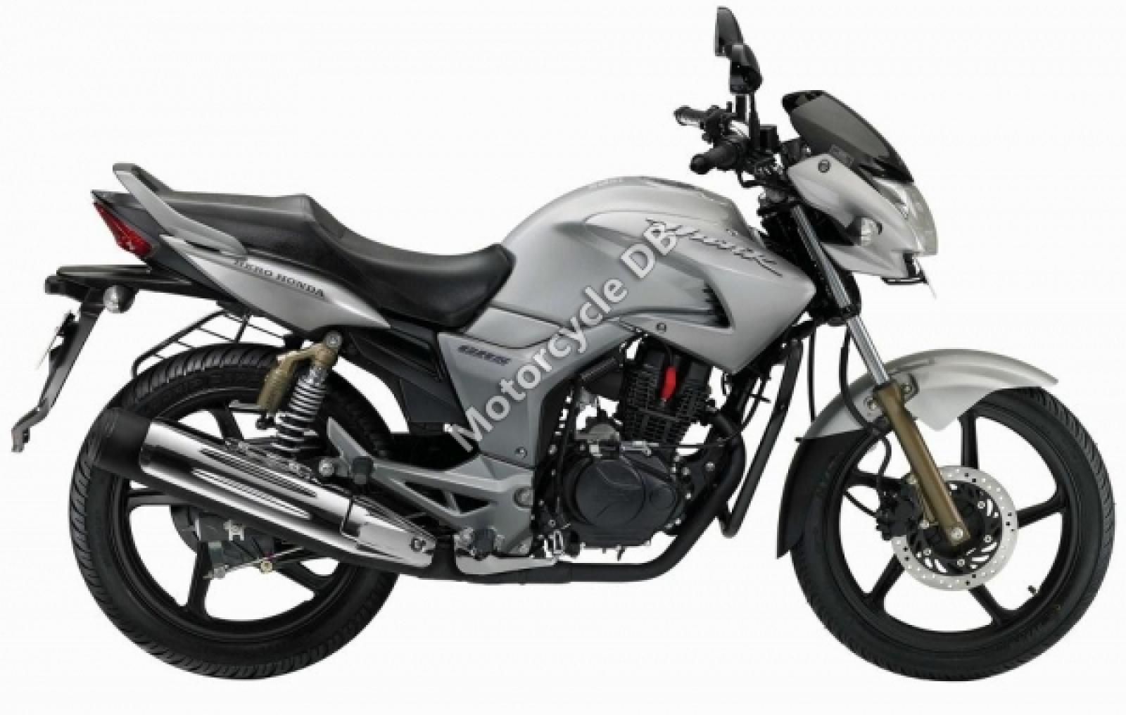 1600x1016 TVS Apache 150.