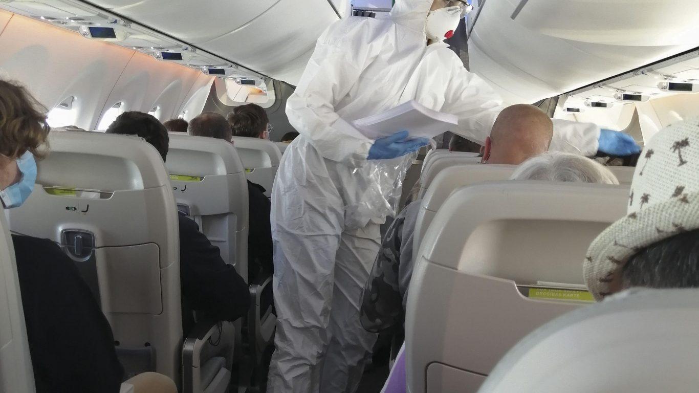 1366x768 How clean is the air you breathe on a plane?. Condé Nast Traveller India