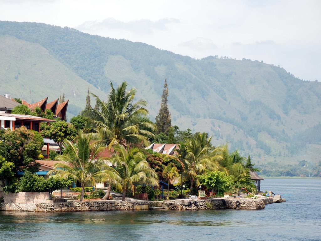 1024x768 Toba Lake HD Wallpaper