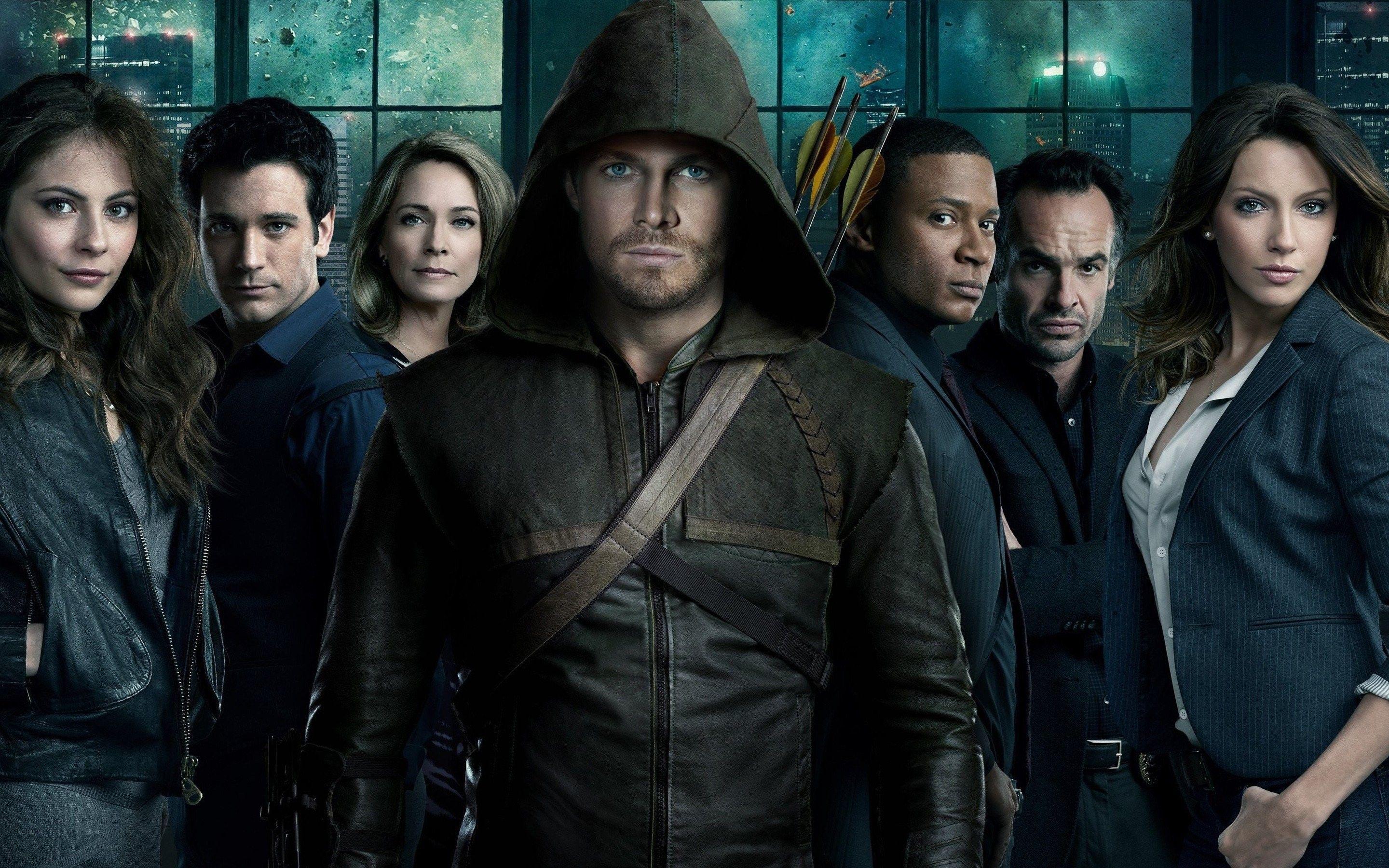 2880x1800 Arrowverse Wallpaper