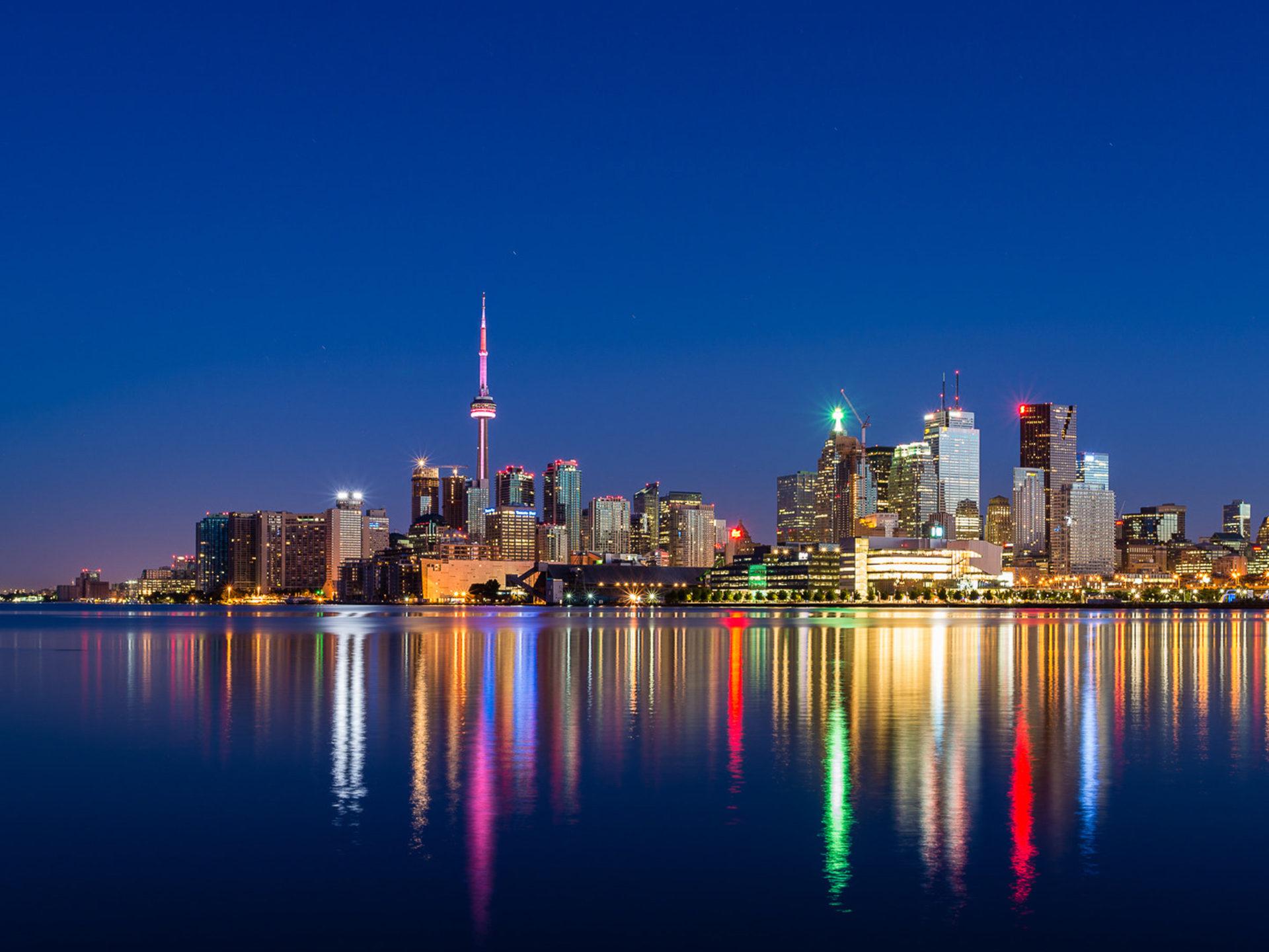 1920x1440 Toronto Skyline At Night Image Android Wallpaper For Your Desktop Or Phone 3840x2160 :