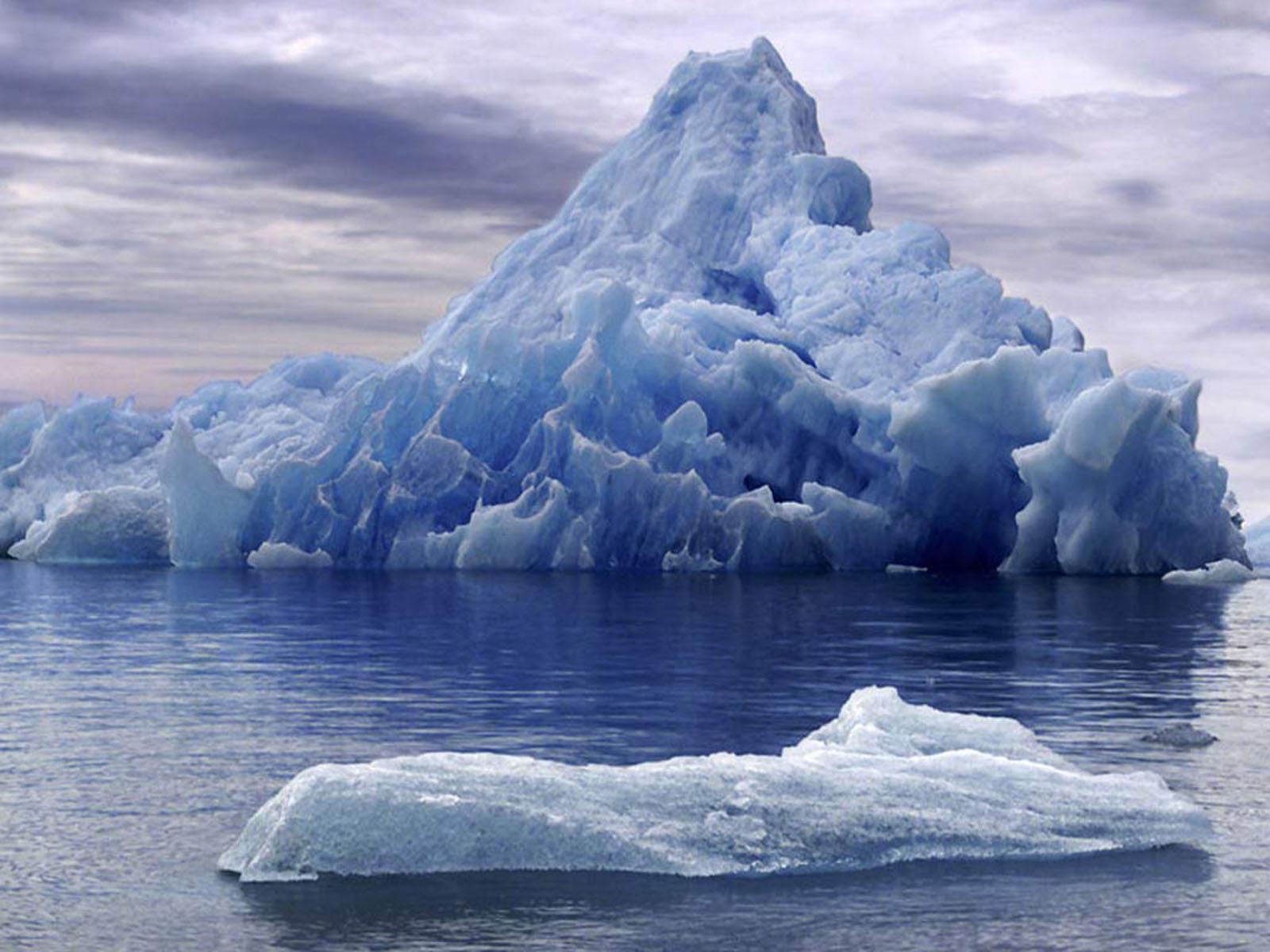 1600x1200 wallpaper: Melted Iceberg Wallpaper