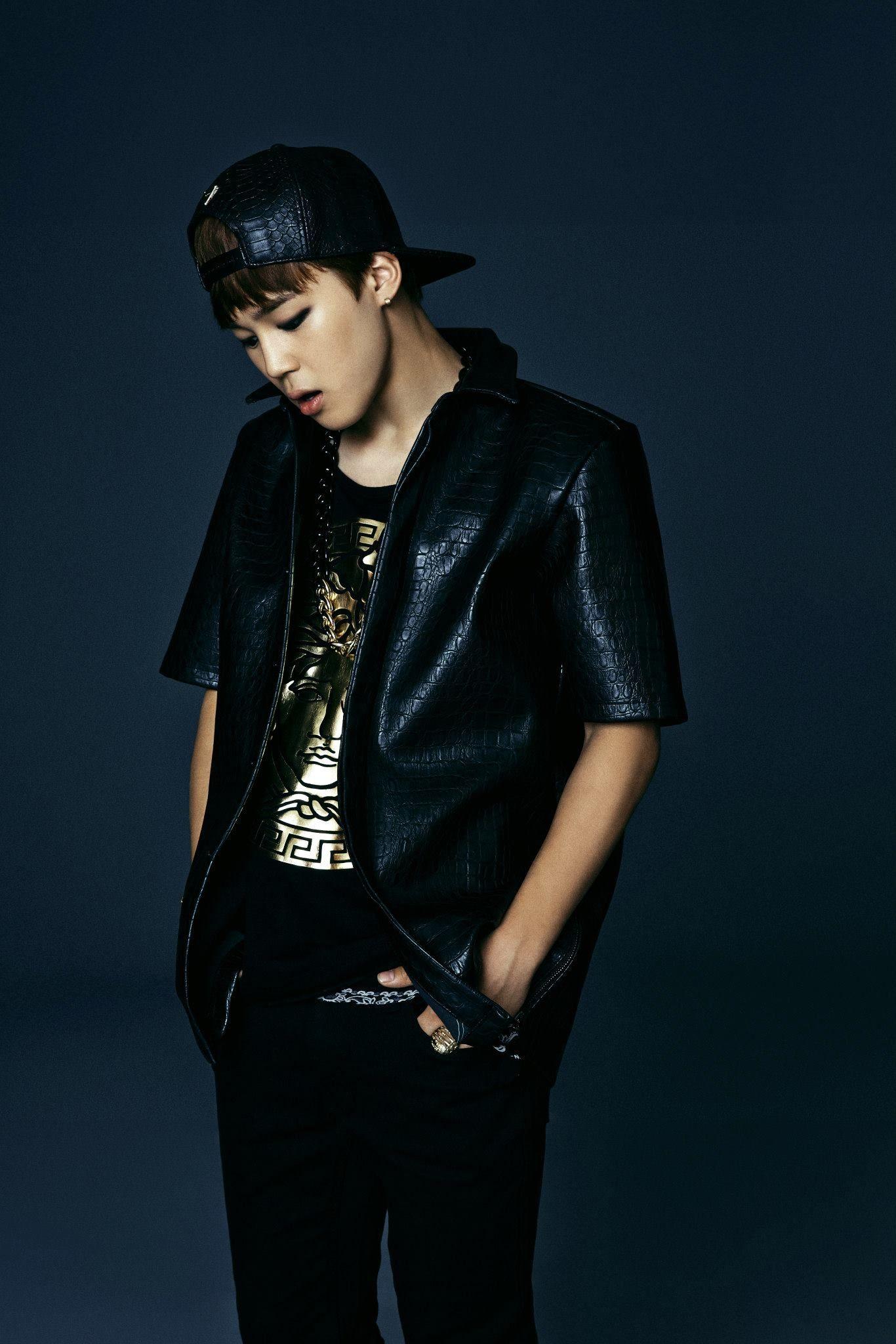 1366x2048 BTS Reveals “Dark & Wild” Concept Photo Ahead of Comeback