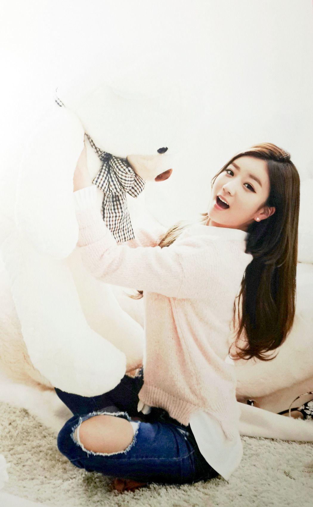 1050x1699 Bomi Apink Wallpaper