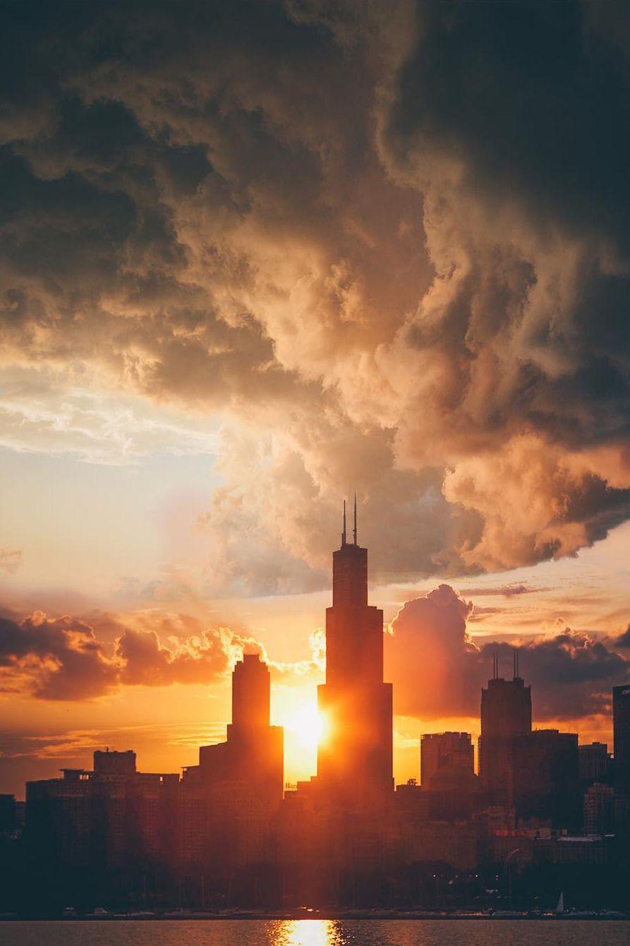 893x1340 chobbithobbit. Chicago aesthetic, Chicago wallpaper, Chicago city