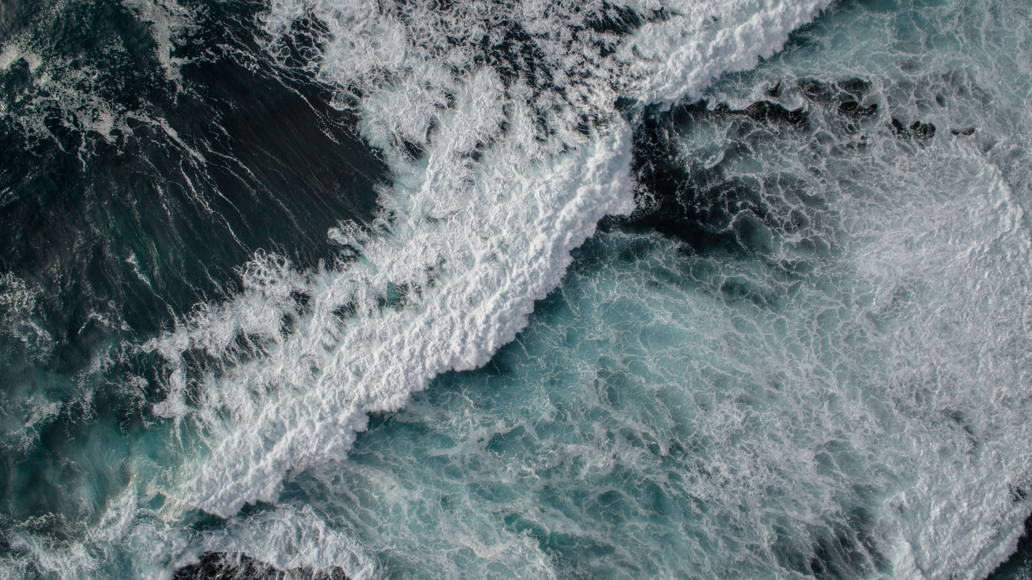 3992x2242 Surface Hub 2 (Surf)