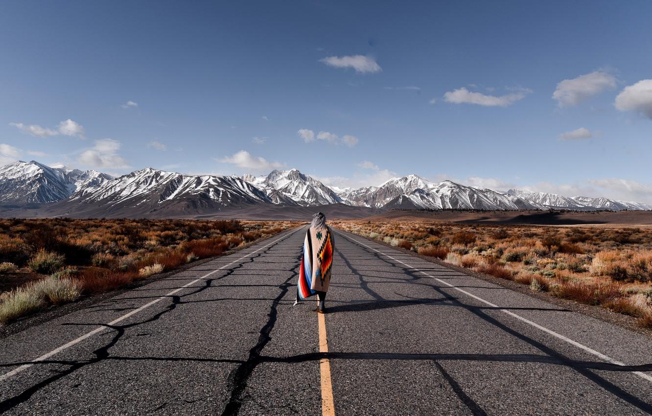 1332x850 Wallpaper girl, california, road, sky, girls, mountains, landscapes, alone, bushes, mood, solitude, usa, highway, plants, walking, moods image for desktop, section настроения