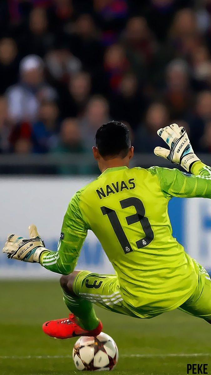 675x1200 Cristina. Wallpaper. Keylor Navas