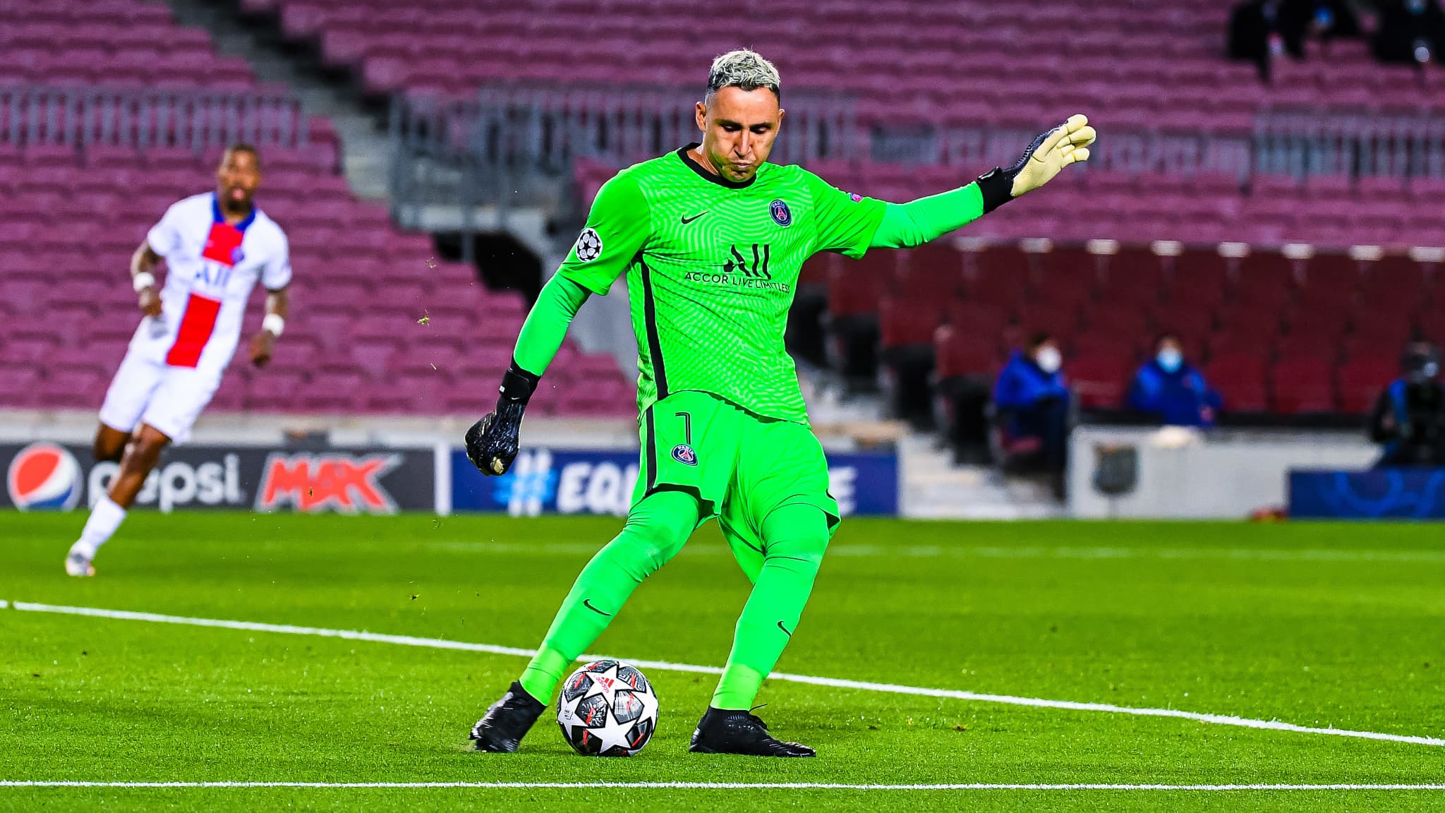 2048x1152 Barça PSG: Navas Came Close To A Very Big Ball Against Griezmann Indian Paper