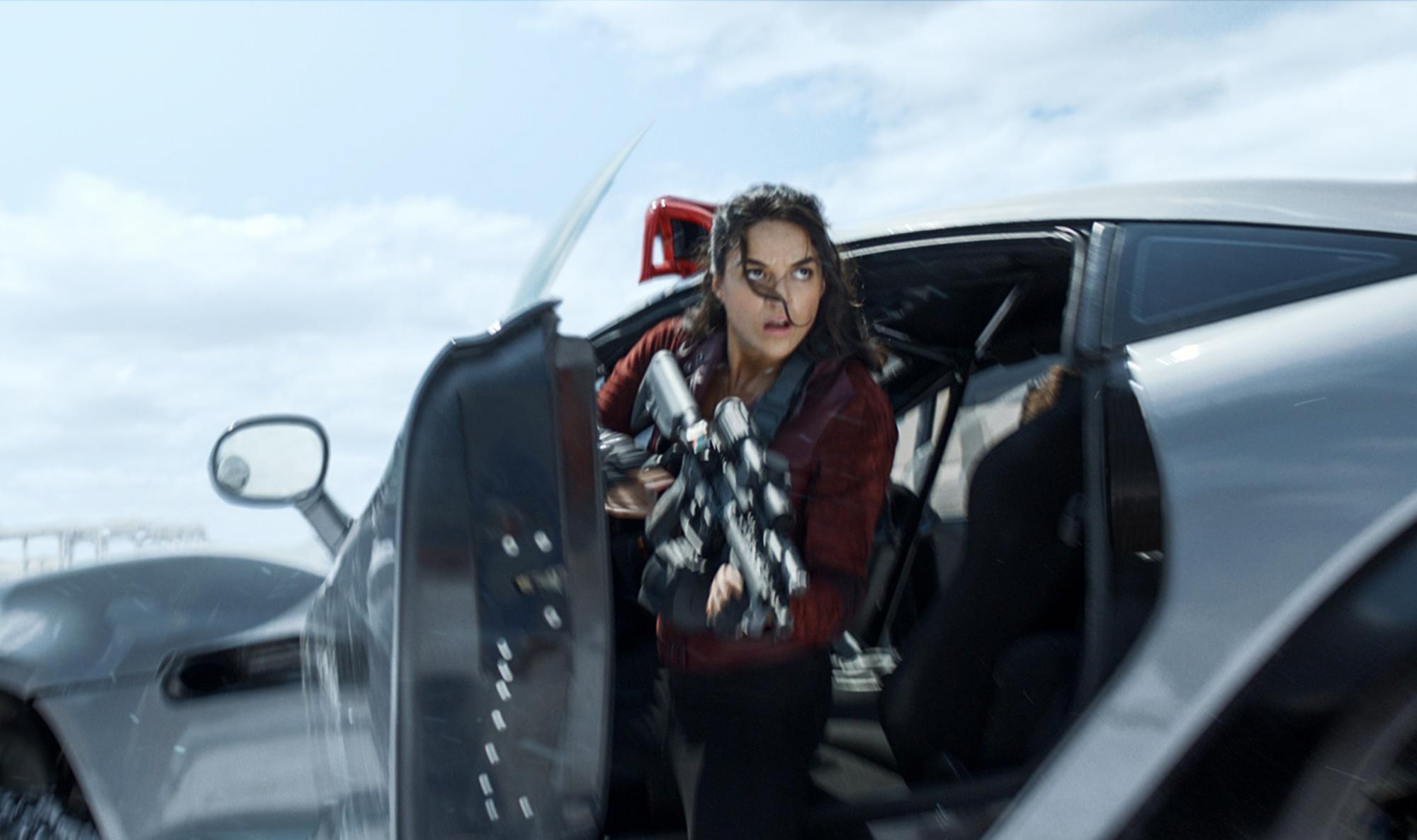2000x1186 The Fate of the Furious and Furious Photo