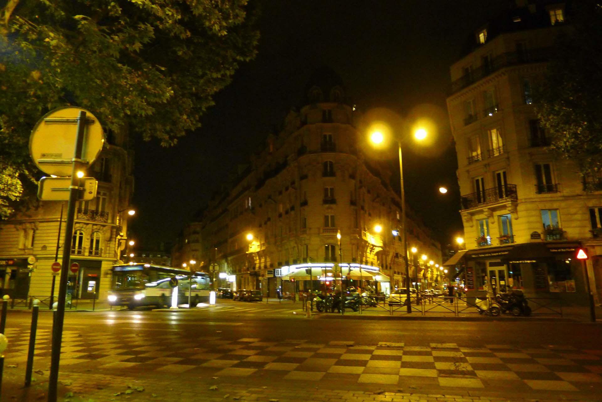 1920x1281 Gold Paris at Night Wallpaper Desktop. High Resolution Wallpaper. Paris at night, Paris at night wallpaper, Paris streets
