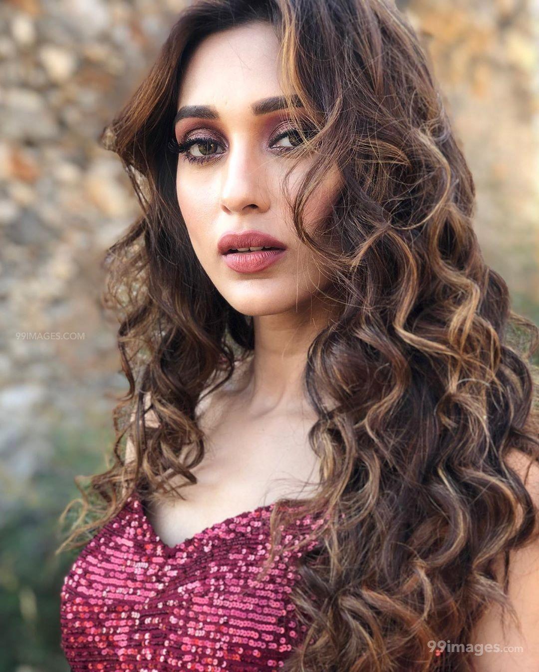 1080x1345 Mimi Chakraborty Hot Beautiful HD Photo / Wallpaper (1080p) (png / jpg) (2021)