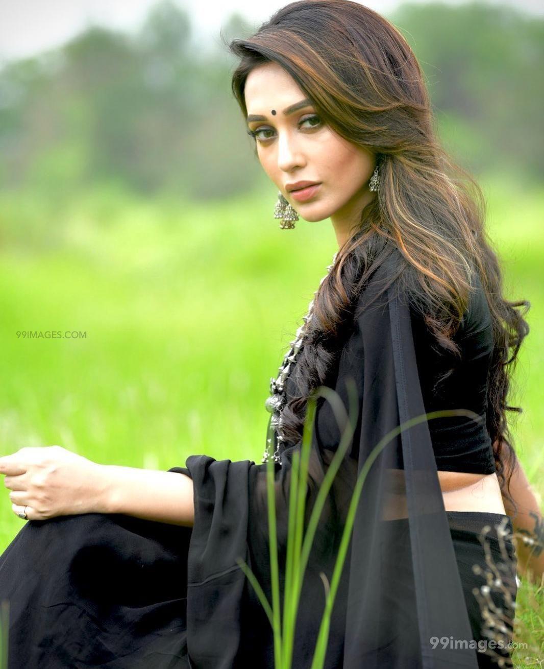 1066x1310 Mimi Chakraborty HD Wallpaper (Desktop Background / Android / iPhone) (1080p, 4k) (1066x1310) (2021)