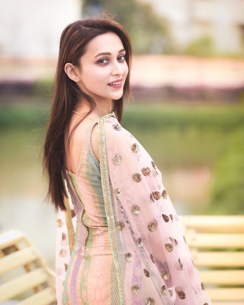 819x1024 Mimi Chakraborty Age, Biography, Height, Family, Education, Boyfriend & More