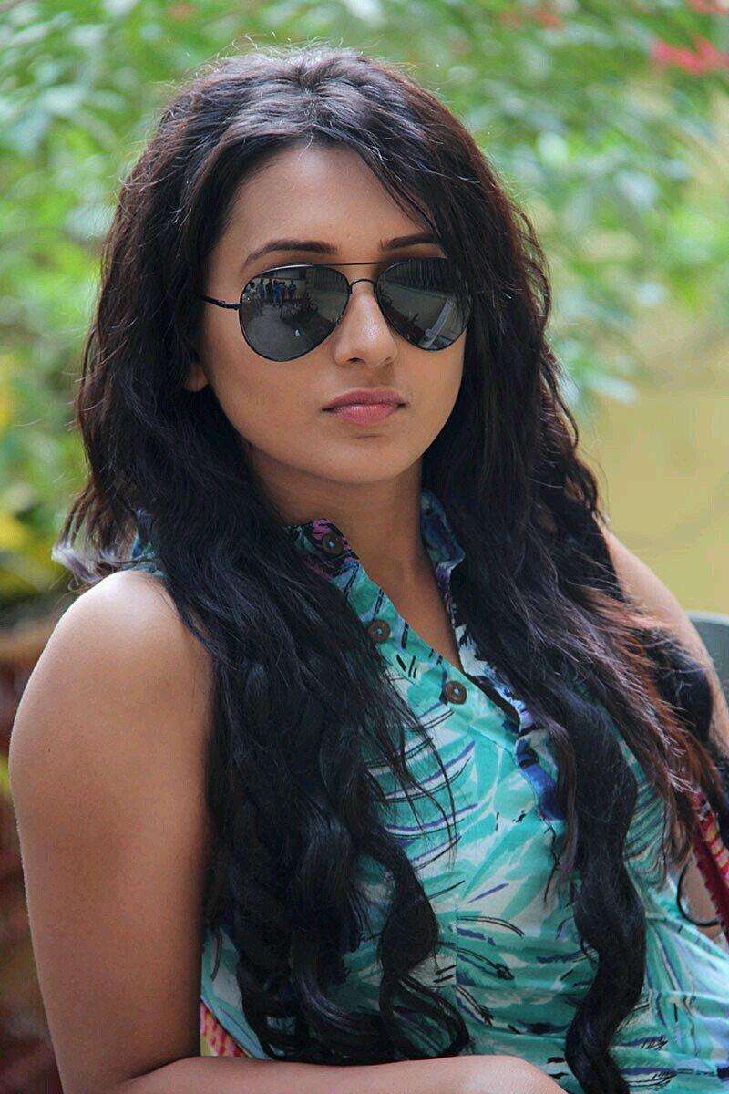 800x1200 Mimi Chakraborty Latest Stills