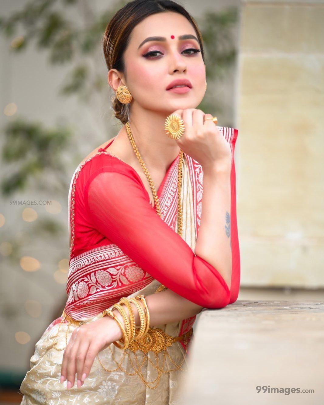 1066x1332 Mimi Chakraborty HD Wallpaper (Desktop Background / Android / iPhone) (1080p, 4k) (1066x1332) (2021)