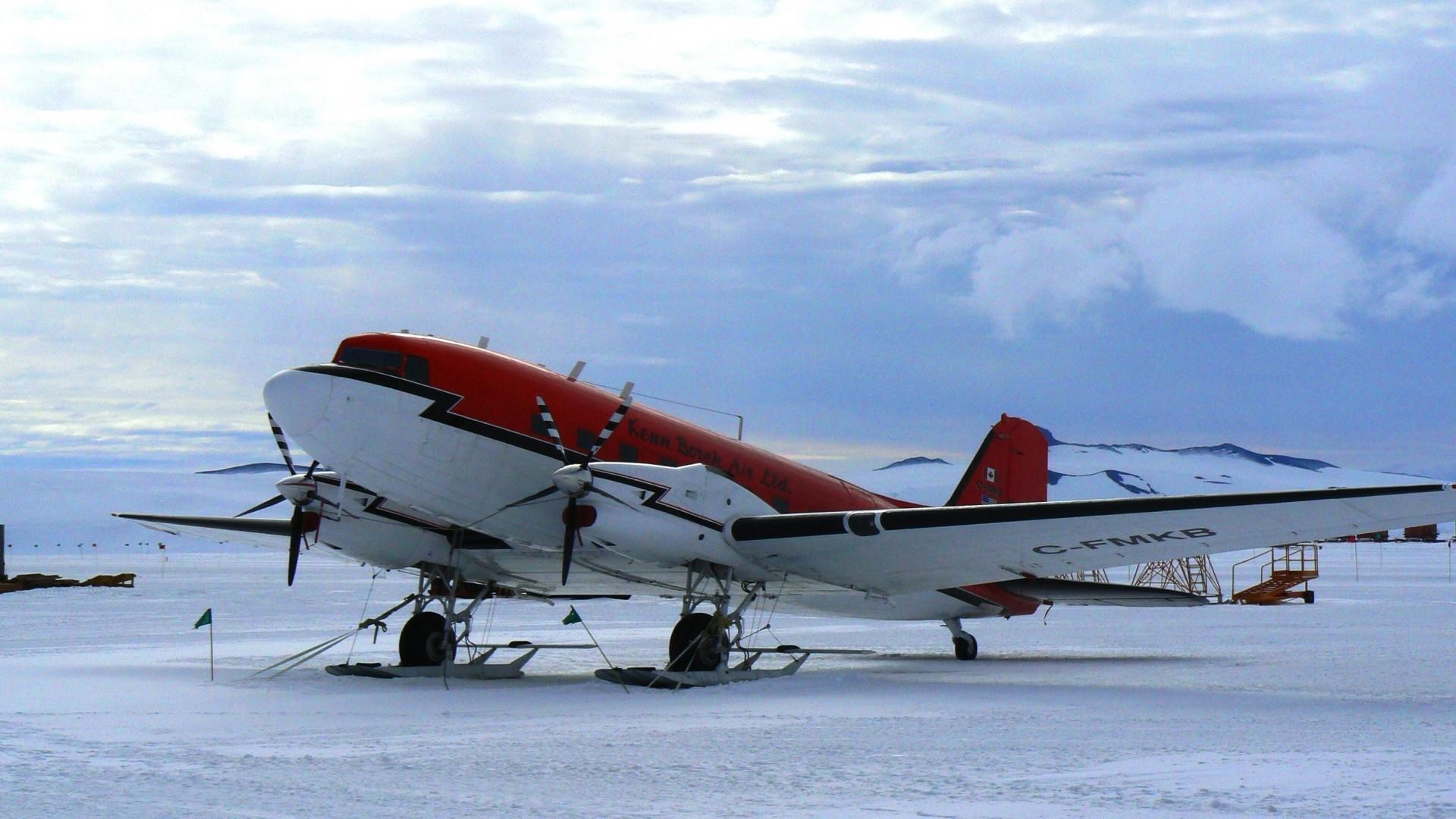 1920x1080 Plane above the Arctic Circle wallpaper and image, picture, photo