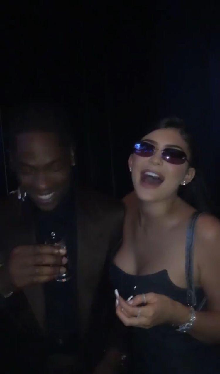 750x1273 Kylie and Travis. Kylie and travis scott, Kylie and travis, Travis scott kylie jenner