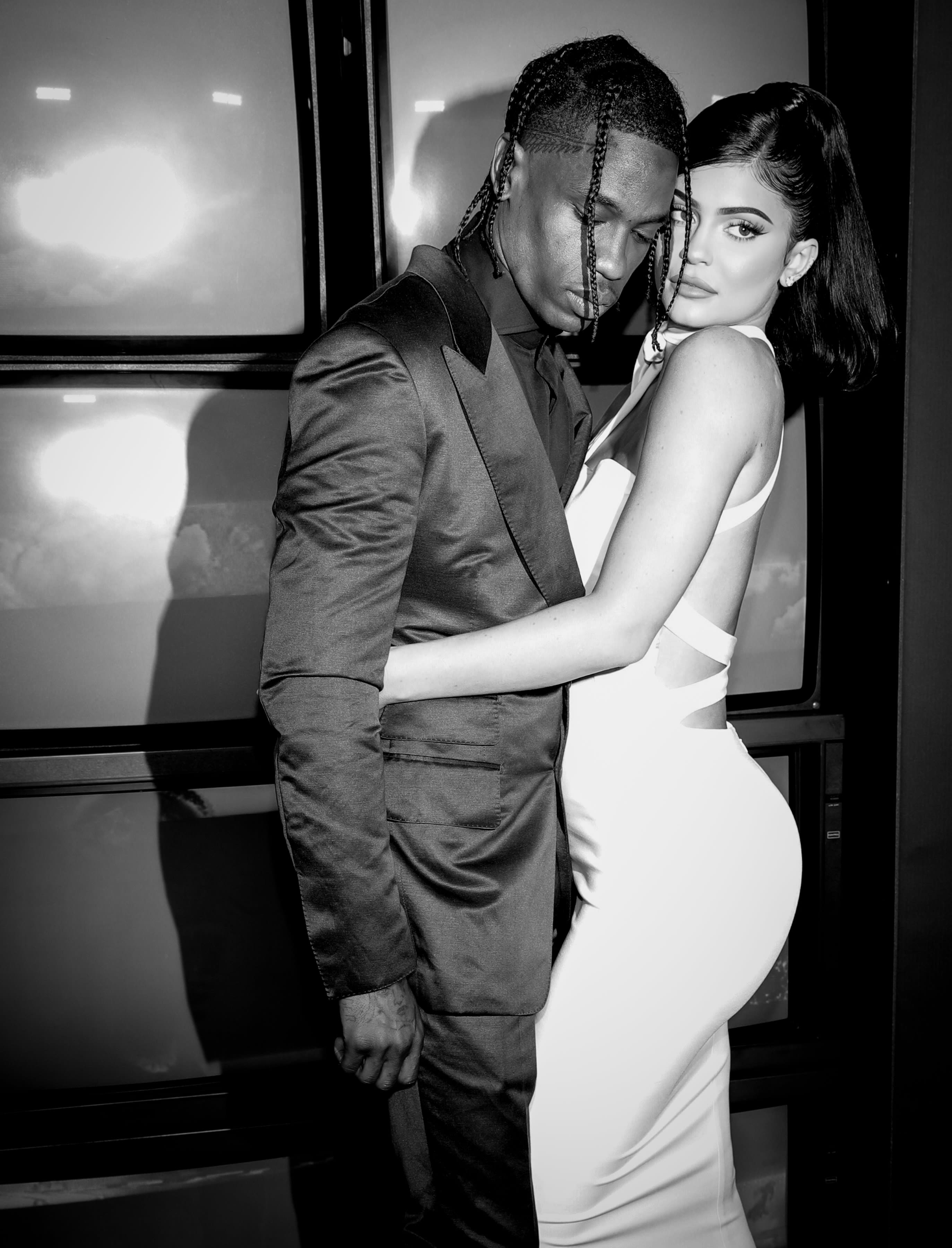 2746x3600 Kylie Jenner: I Can't Take Travis Back 'Cause I Can't Trust Him Around These Hoes! Hollywood Gossip
