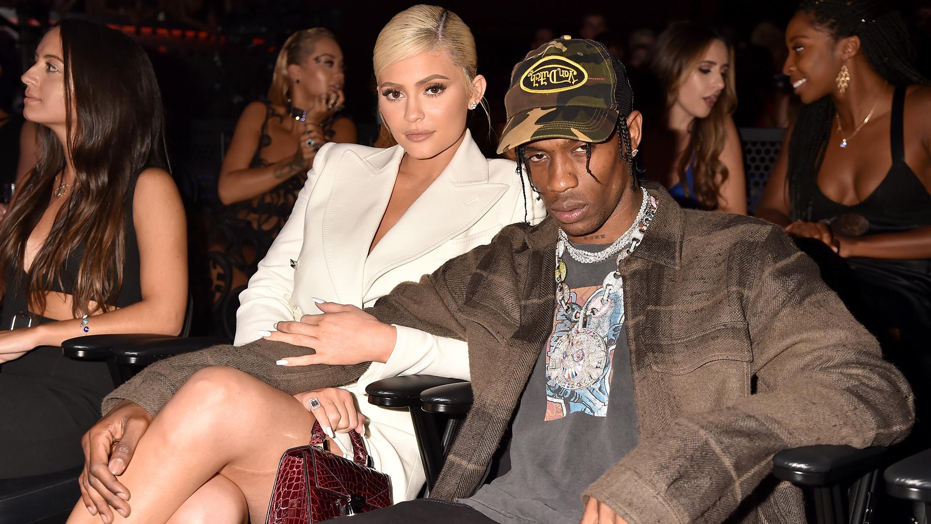 1920x1080 These Kylie Jenner & Travis Scott Wedding Dress Photo Are So Exciting