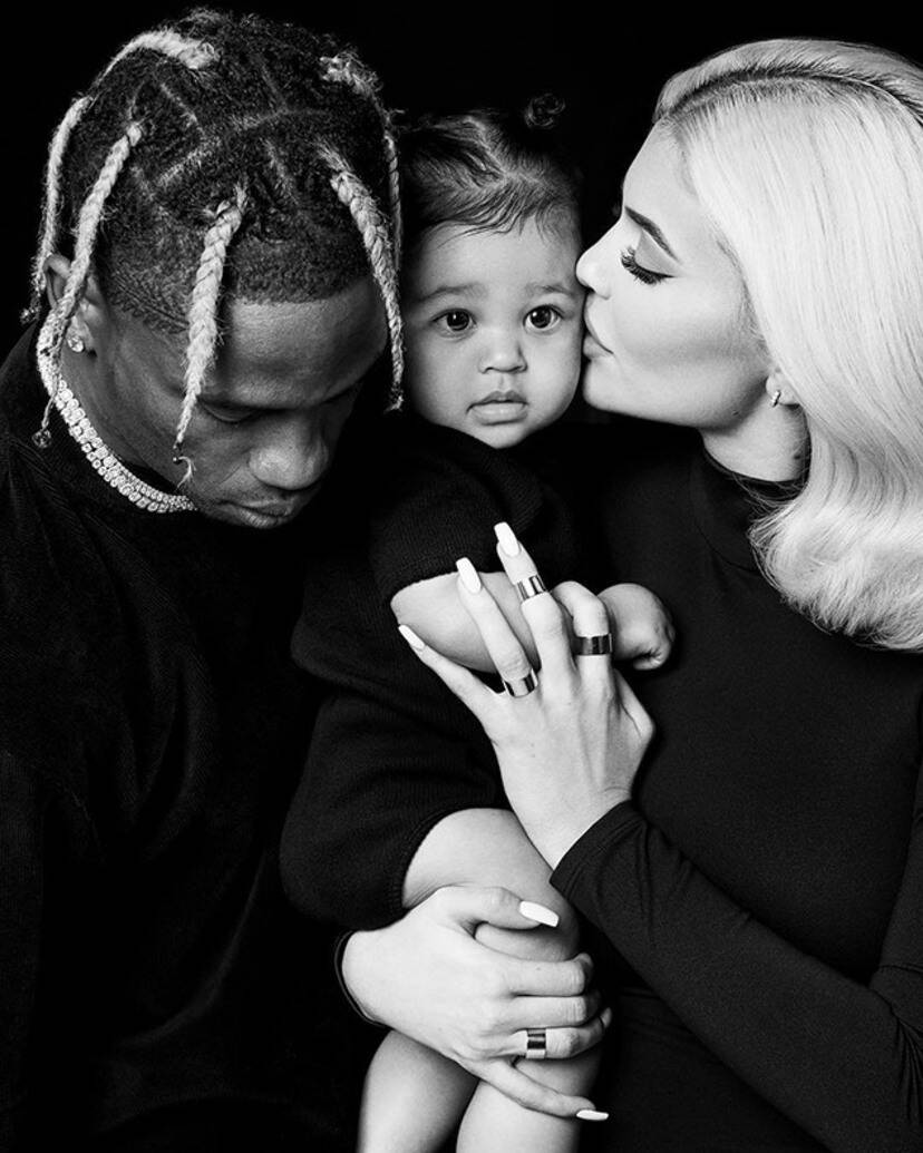 828x1035 Travis Scott And Kylie Jenner Wallpaper