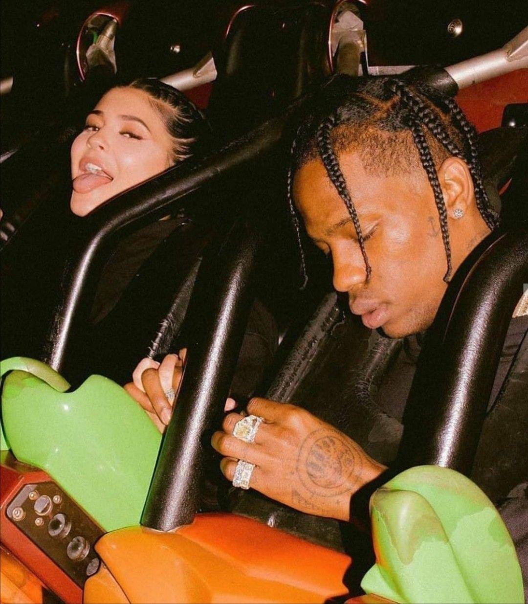 1080x1235 Couples. Travis scott kylie jenner, Couple relationship, Love couple wallpaper