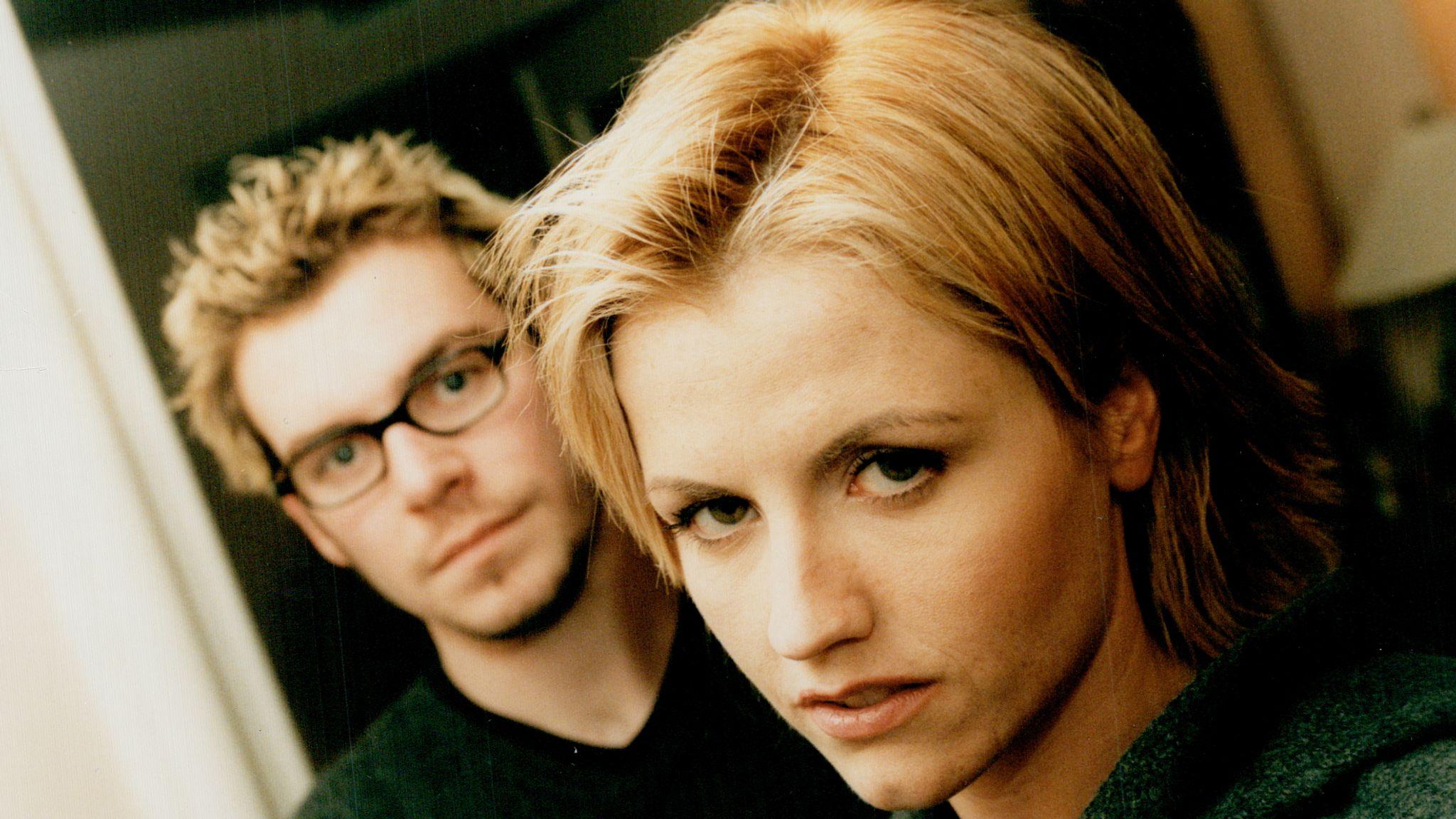 2048x1152 The Cranberries: A sweet and lingering fruit of the 90s. Ents & Arts News