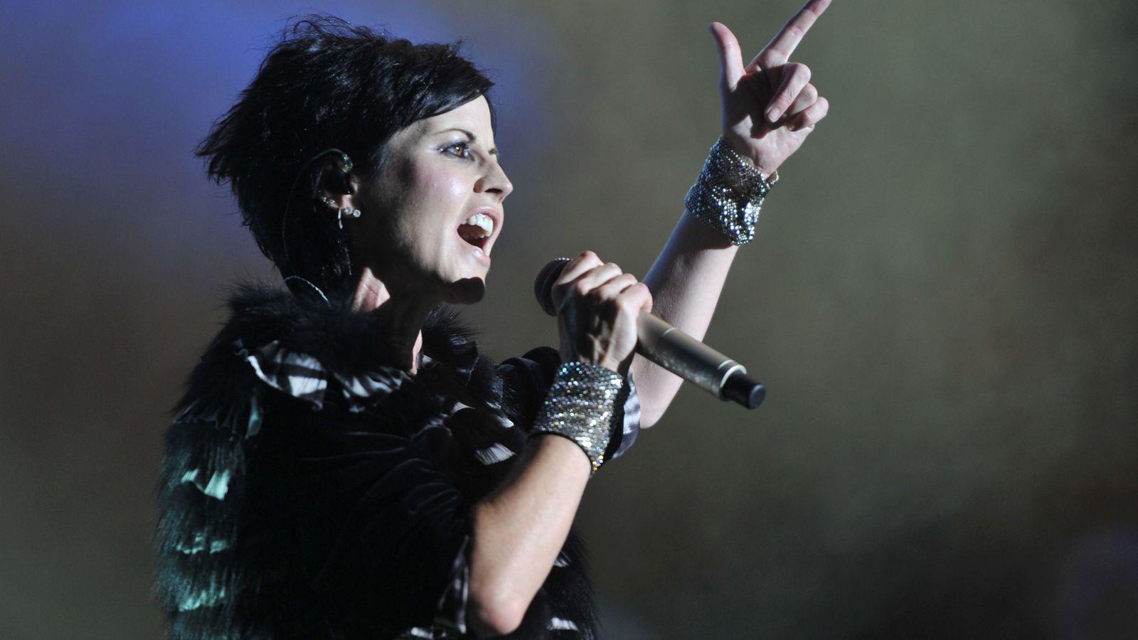 1600x900 R.I.P. to the Cranberries' Dolores O'Riordan, a voice that roared from the '90s to now