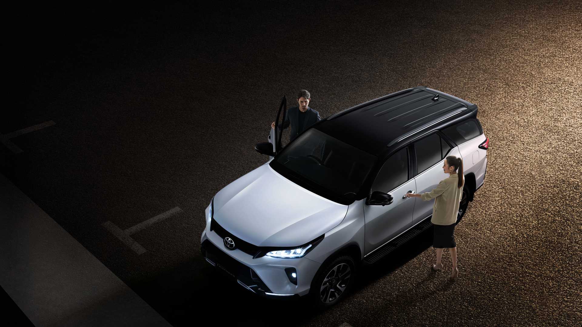1920x1080 Toyota Fortuner Revealed With More Power And Technology