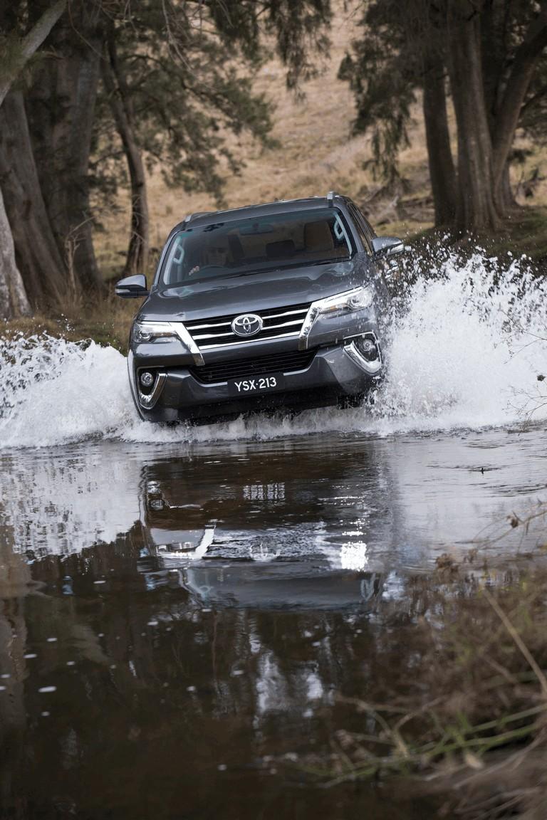 768x1152 Toyota Fortuner version quality free high resolution car image
