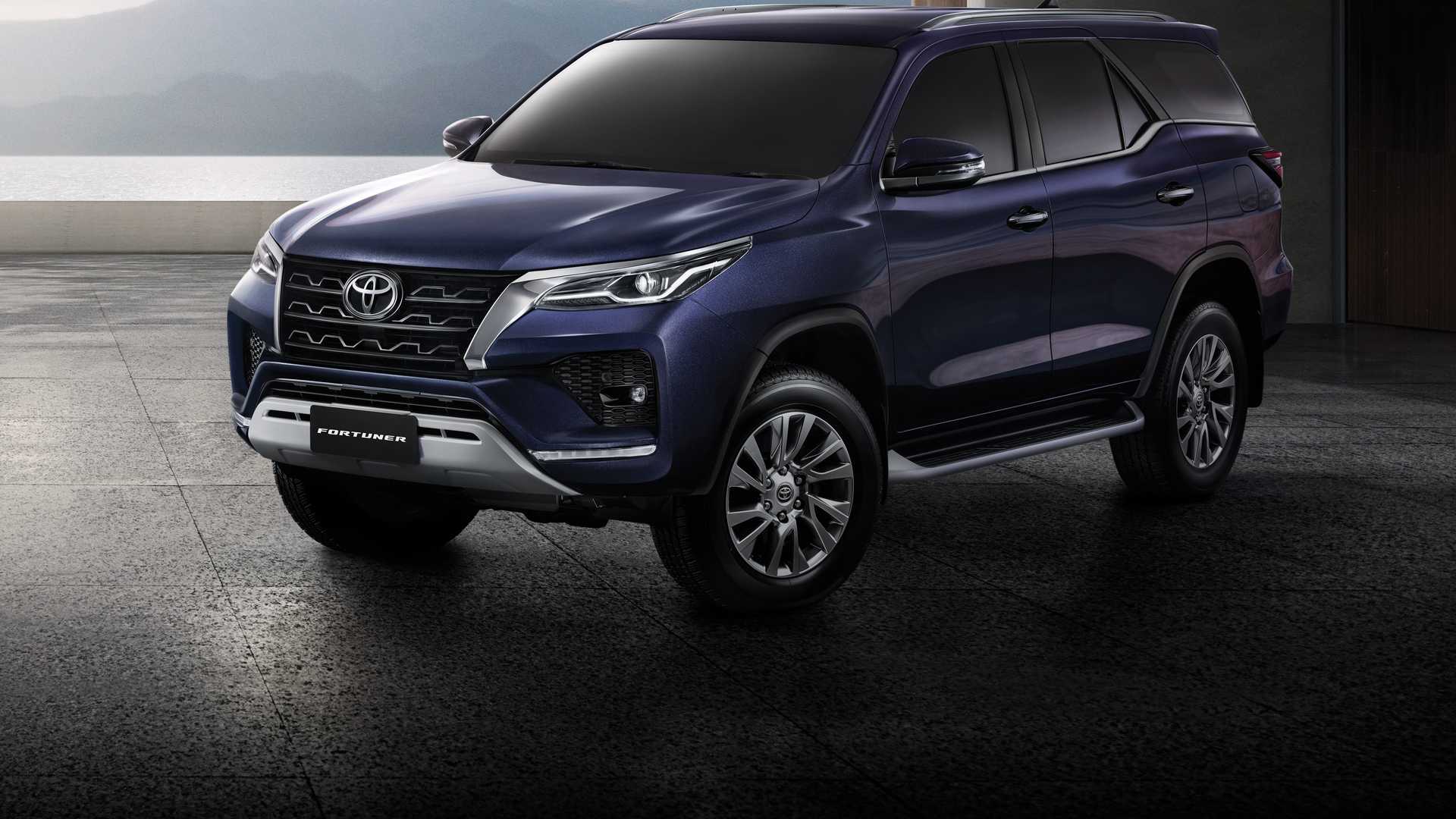 1920x1080 Toyota Fortuner facelift to be dispatched in India one week from now