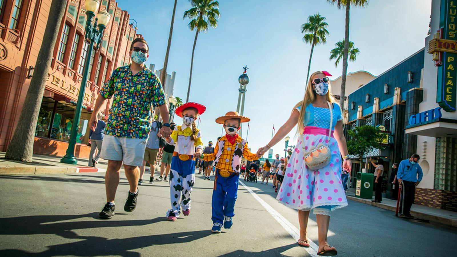 1600x900 Podcast: Can Florida's theme parks survive a pandemic?