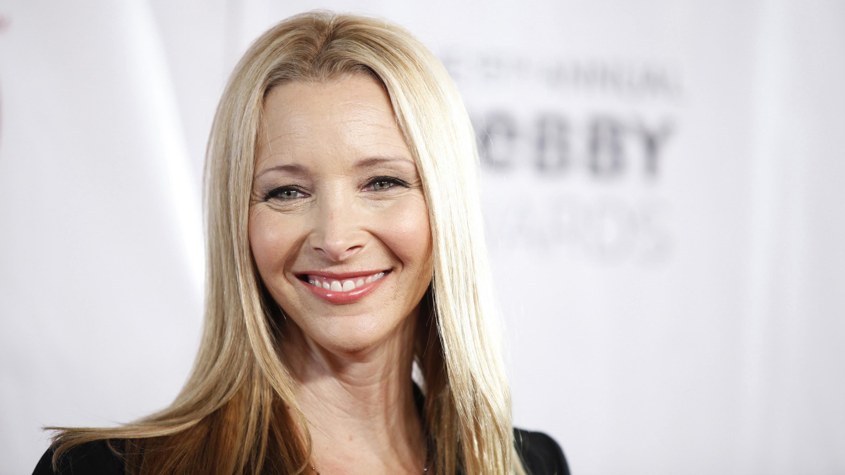 3200x1800 Lisa Kudrow Widescreen Wallpaper 56203 3200x1800px