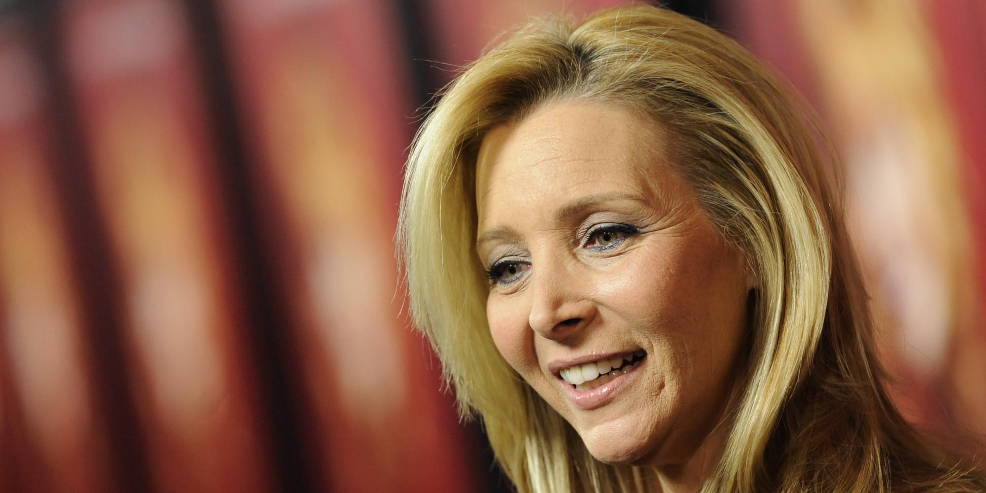 2000x1000 Lisa Kudrow Wallpaper Image Photo Picture Background