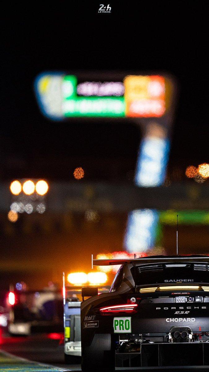 675x1200 Hours Of Le Mans Wallpaper