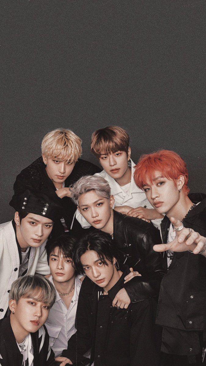 675x1200 Stray Kids 2020 Wallpaper