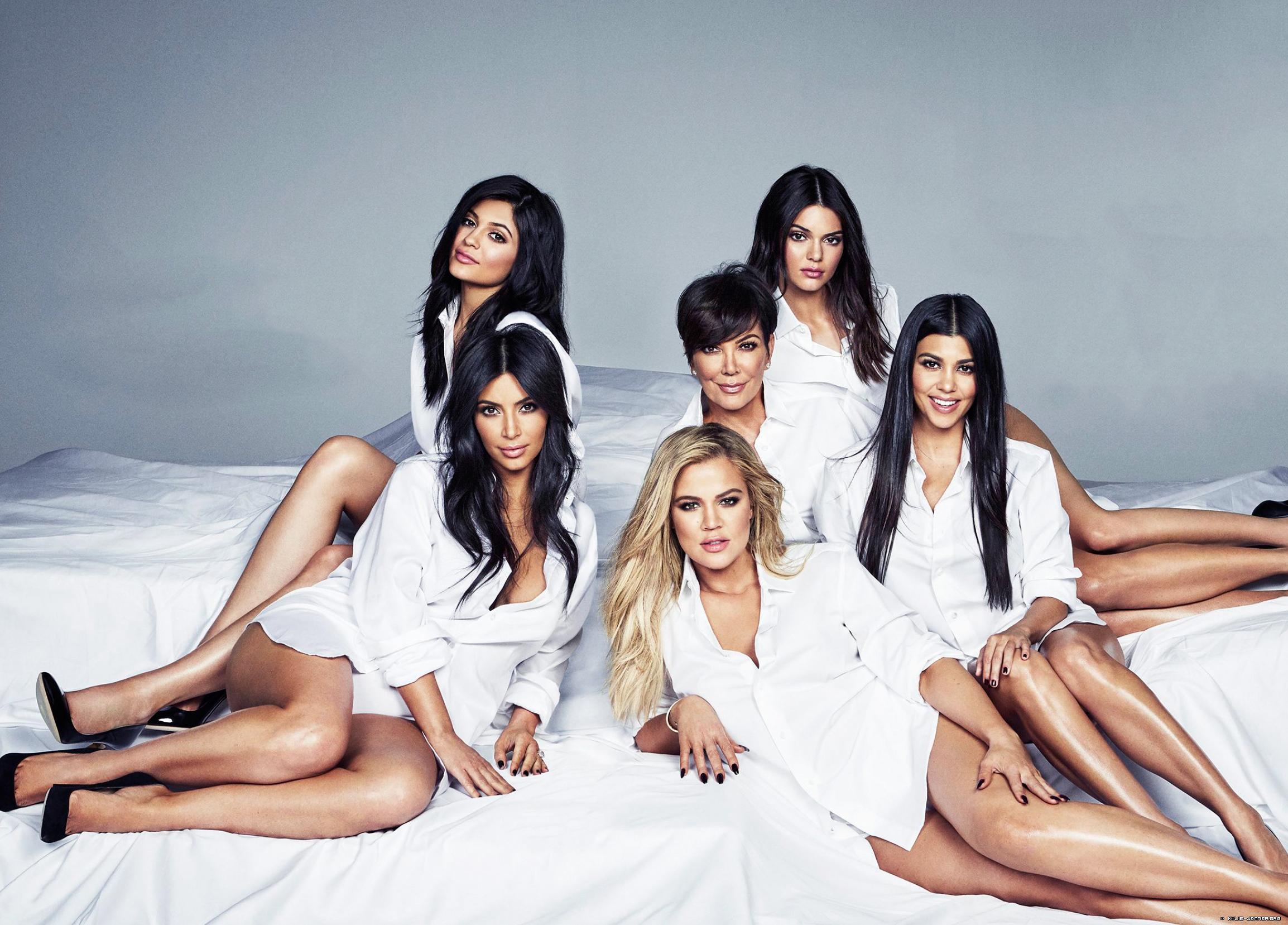 2308x1657 kendall jenner, kylie jenner, kim kardashian, khloe kardashian, kris jenner, kourtney kardashian, celebrities, girls, model, hd, keeping up with the kardashians, tv shows
