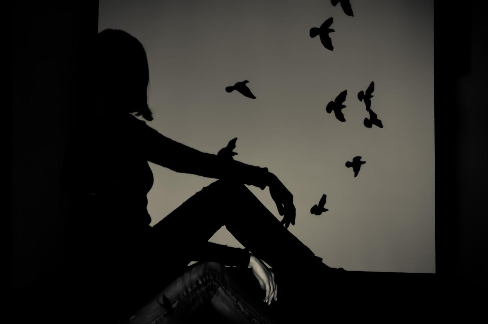 1600x1062 Women Silhouette Black And White Wallpaper