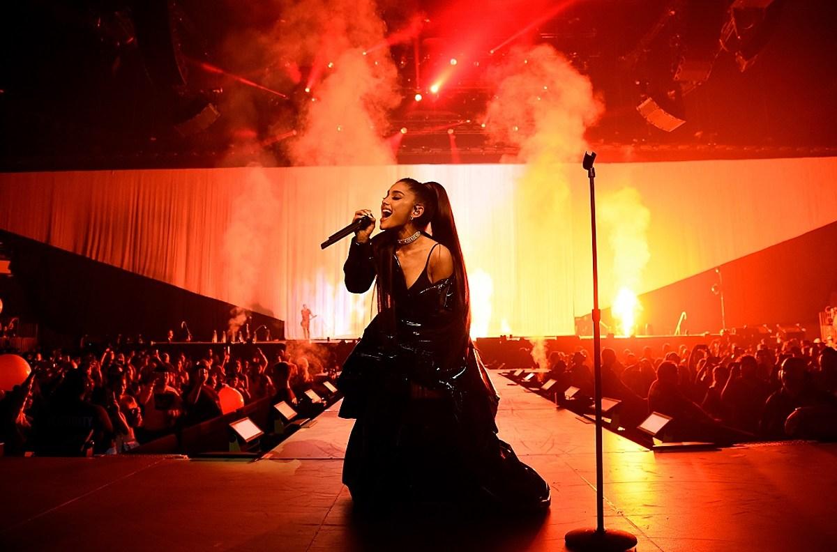 1200x792 Ariana Grande 'Dangerous Woman Tour': Photo + Set List