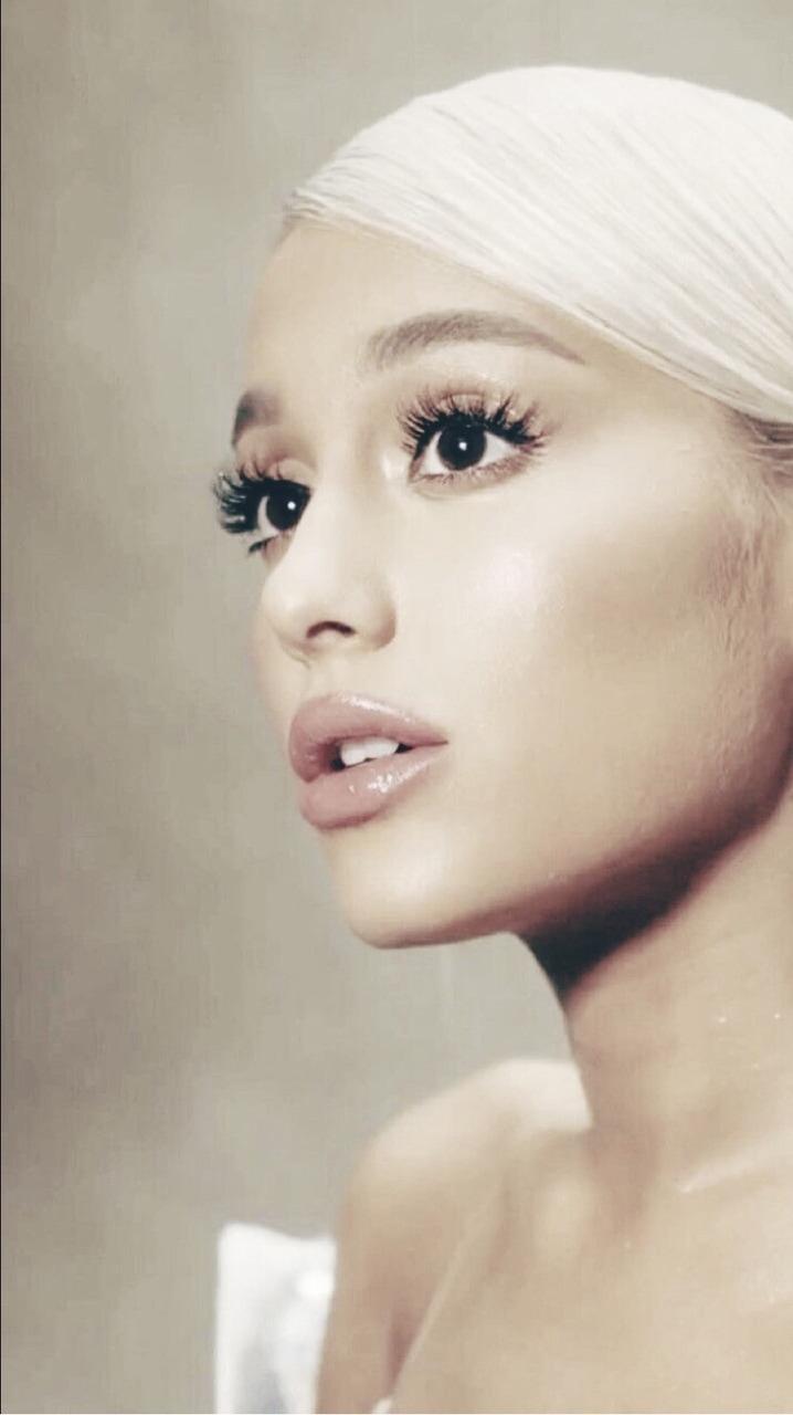 Ariana Grande Moonlight Wallpapers - Top Free Ariana Grande Moonlight ...
