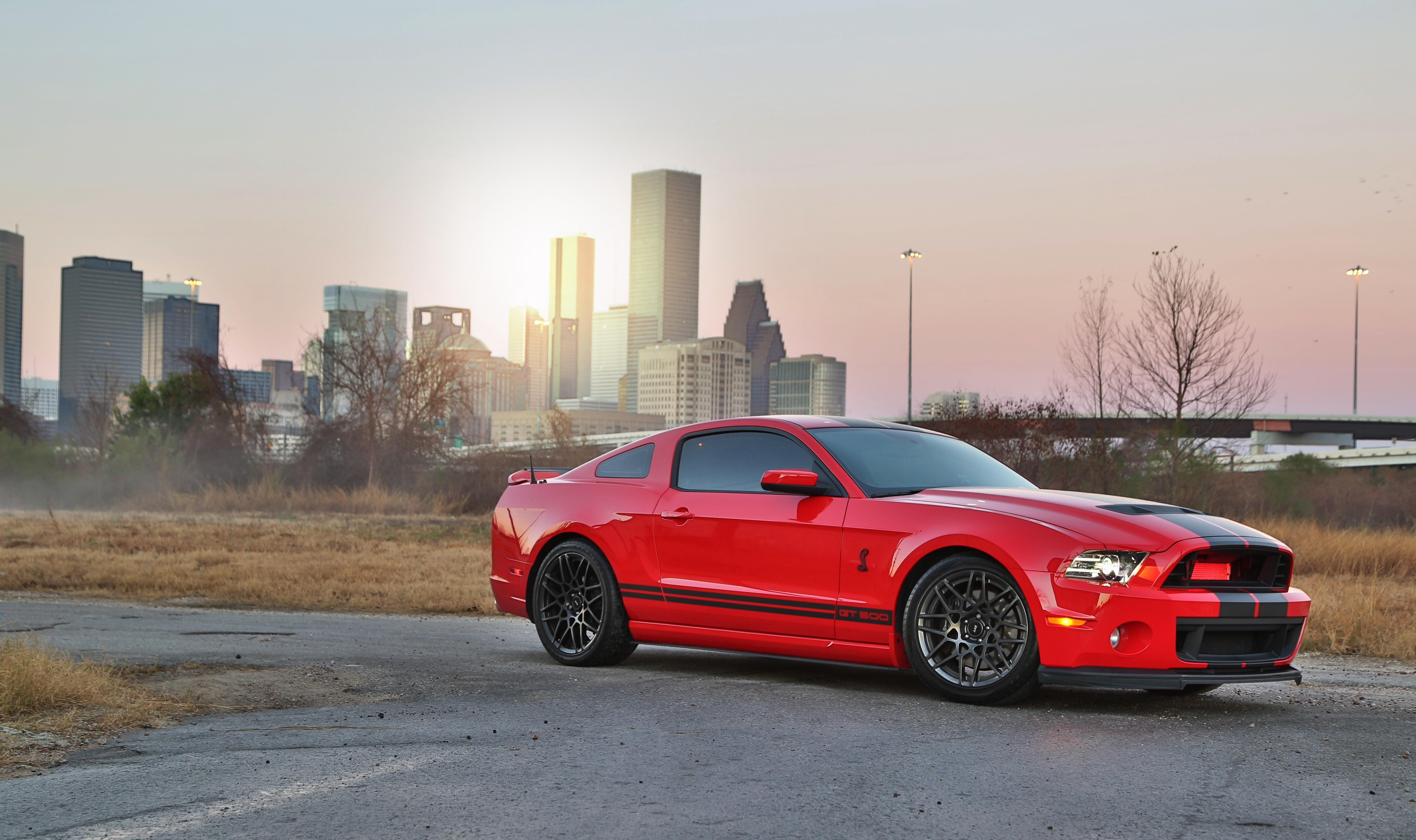 5760x3419 Red Mustang iPhone