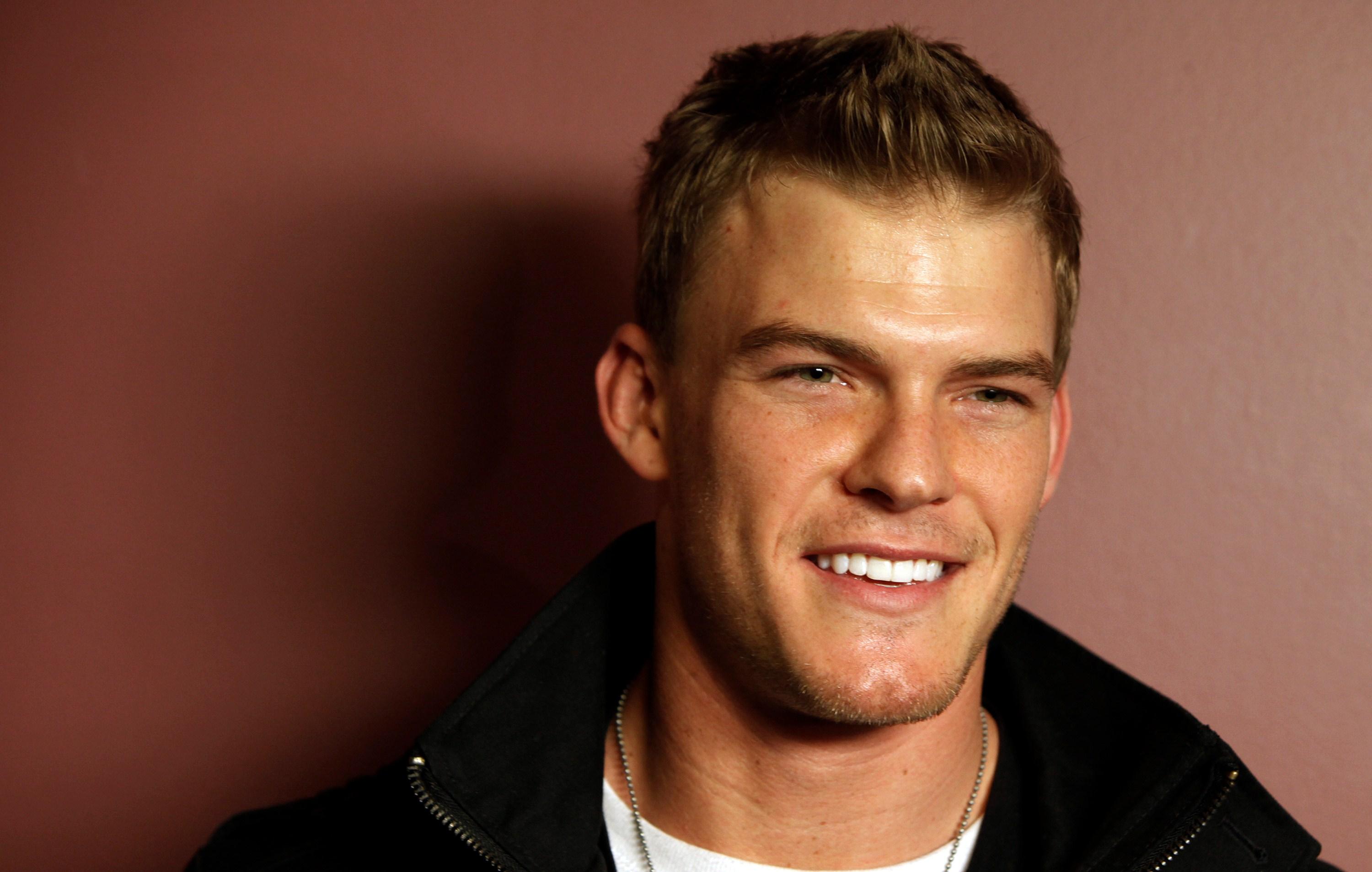 3000x1908 Blue Mountain State Wallpaper