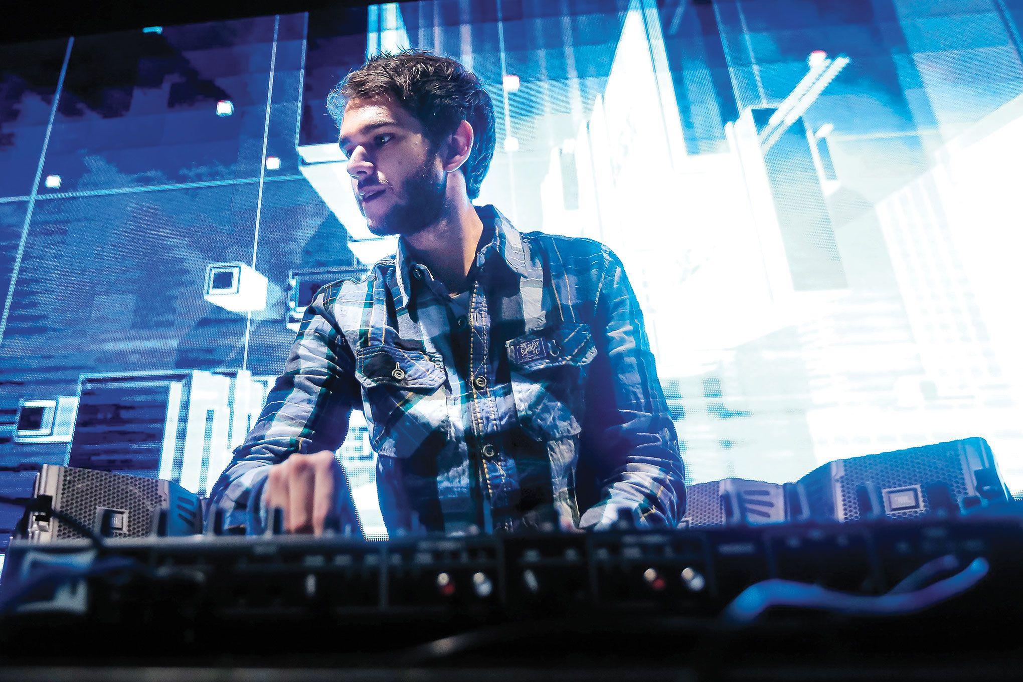 2040x1360 Music Zedd wallpaper (Desktop, Phone, Tablet) Desktop