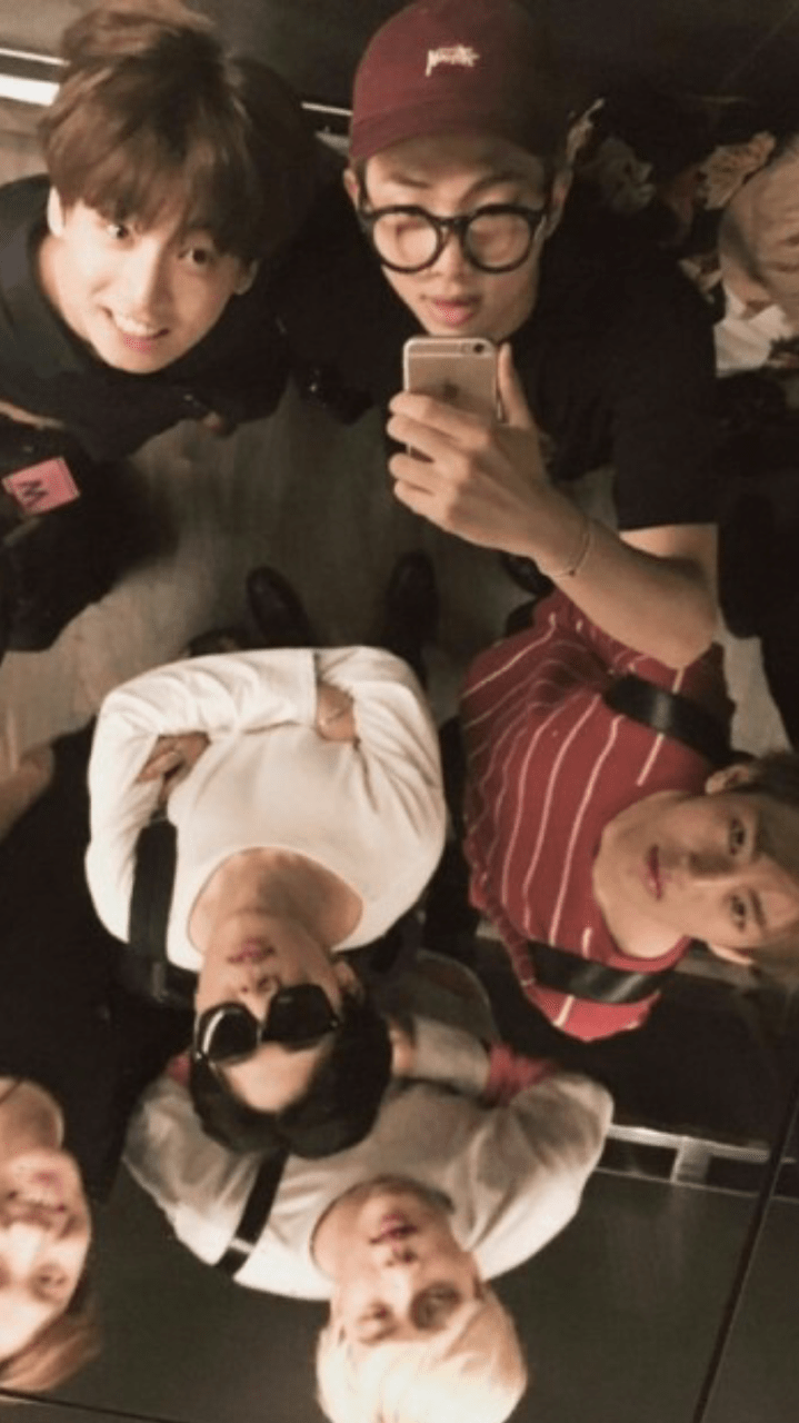 719x1280 BTS Wallpaper
