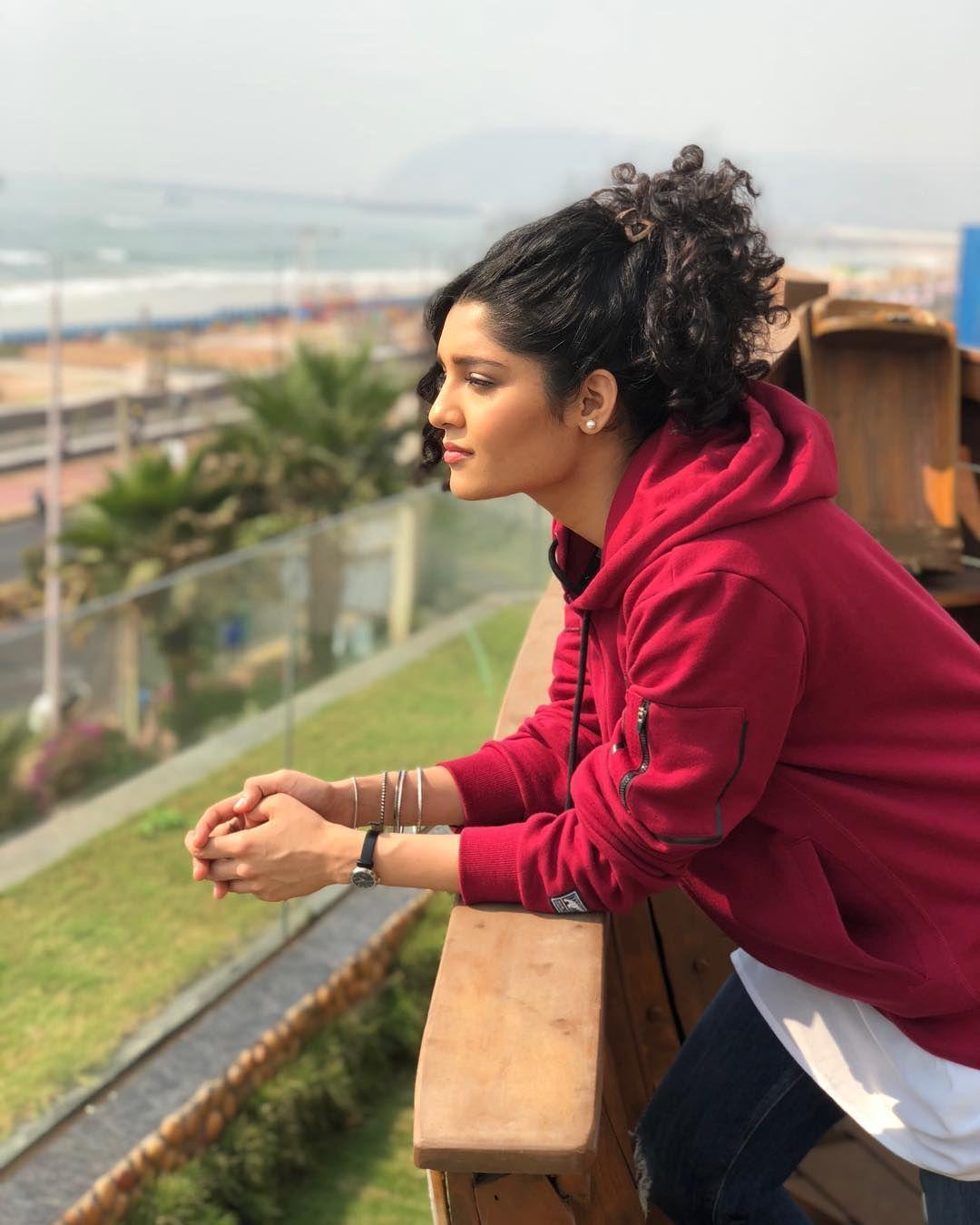 1080x1350 Ritika singh latest HD photo & Wallpaper 5. Ritika singh, Rithika singh, Actresses